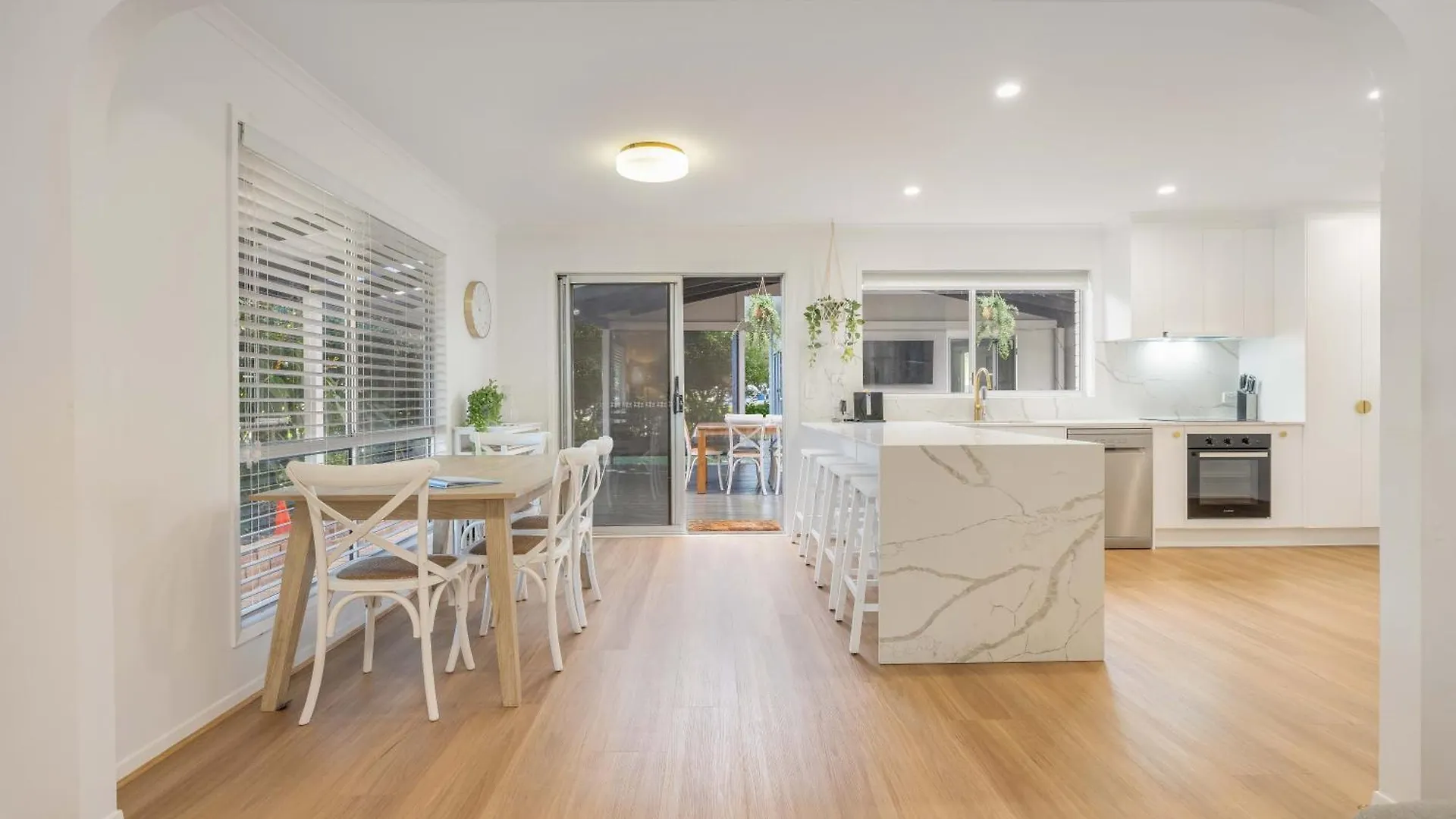 Vakantiehuis Pet Friendly House Maroochydore - 800M To The Beach Villa Australië