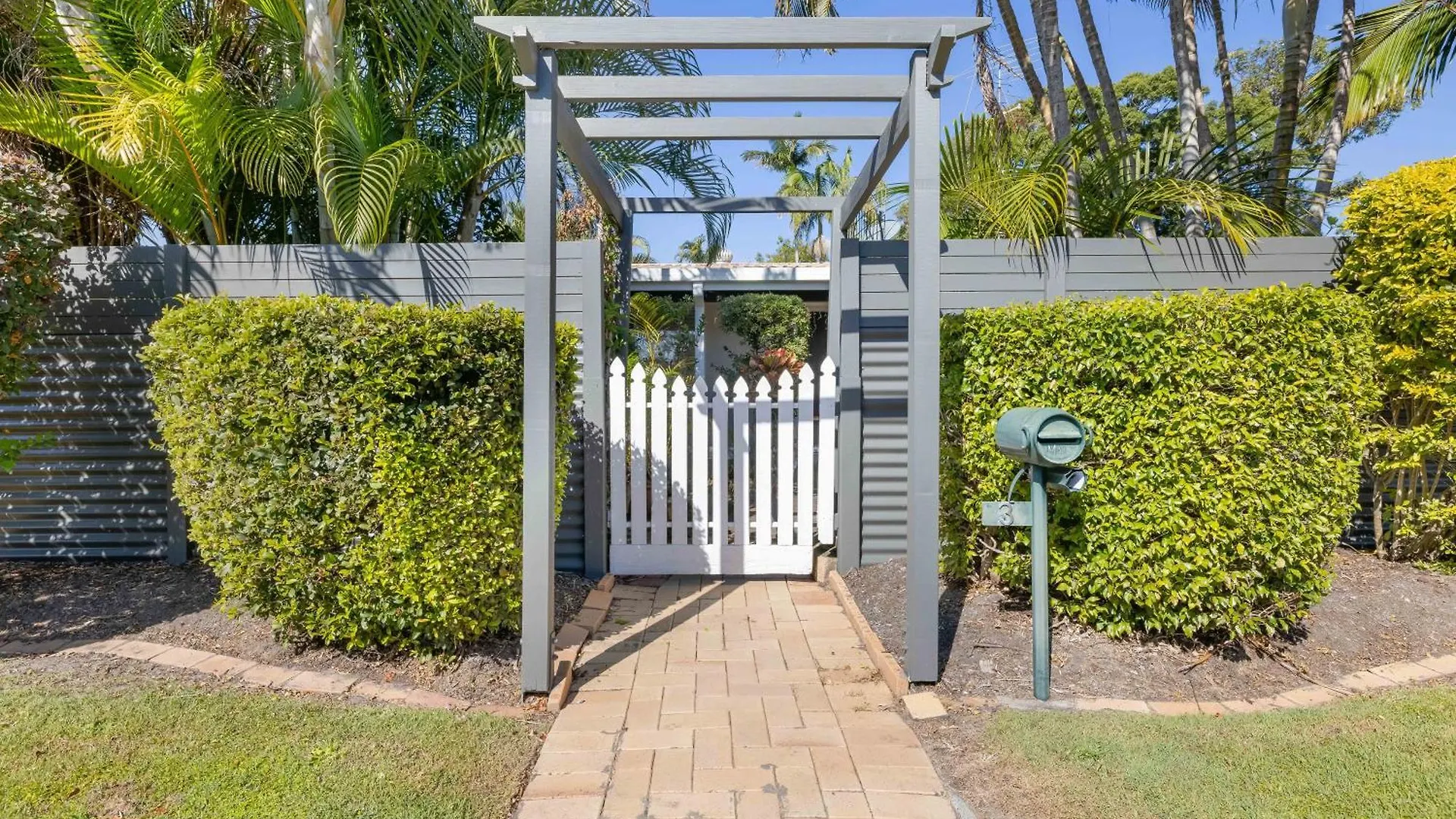 Vakantiehuis Pet Friendly House Maroochydore - 800M To The Beach Villa