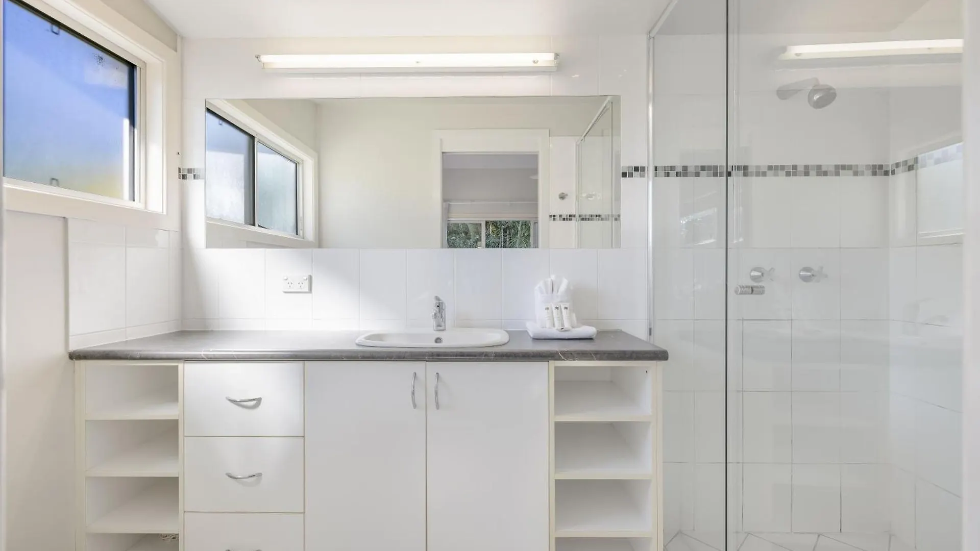 Pet Friendly House Maroochydore - 800M To The Beach Vila