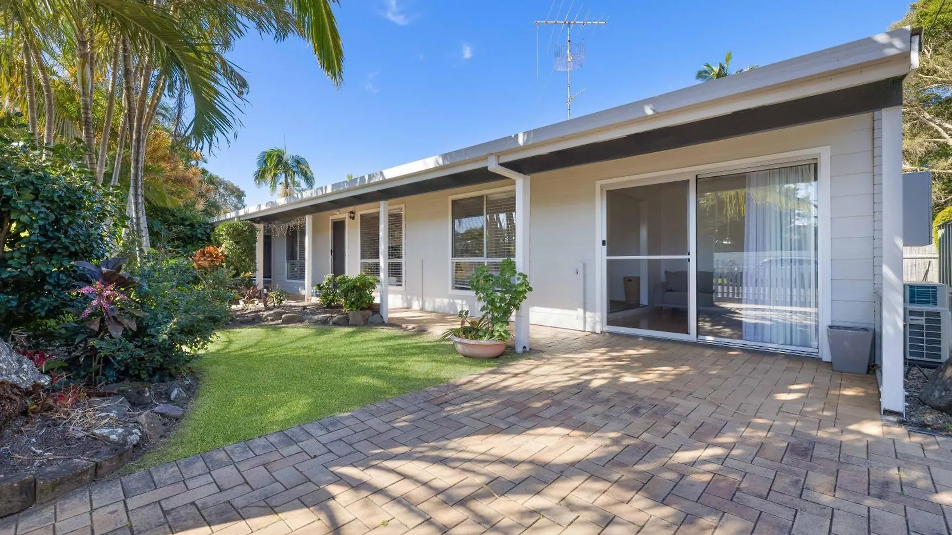 Casa de Férias Pet Friendly House Maroochydore - 800M To The Beach Vila